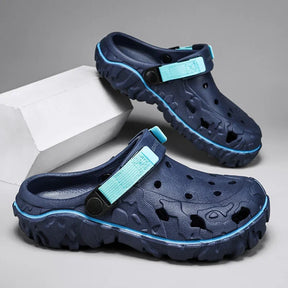 Sandália Crocs, feita com material resistente, super confortavel, perfeito para caminhadas longas, ajuda contra as dores nos pés. Perfeito para homens com estilo