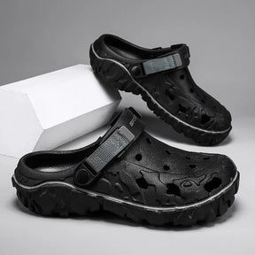 Sandália Crocs, feita com material resistente, super confortavel, perfeito para caminhadas longas, ajuda contra as dores nos pés. Perfeito para homens com estilo