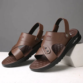 Sandália Masculina em Couro Legítimo - Versus